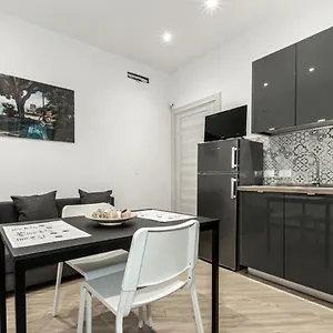 https://casa-vacanze-da-maurizio.sicilyhotelsitaly.net